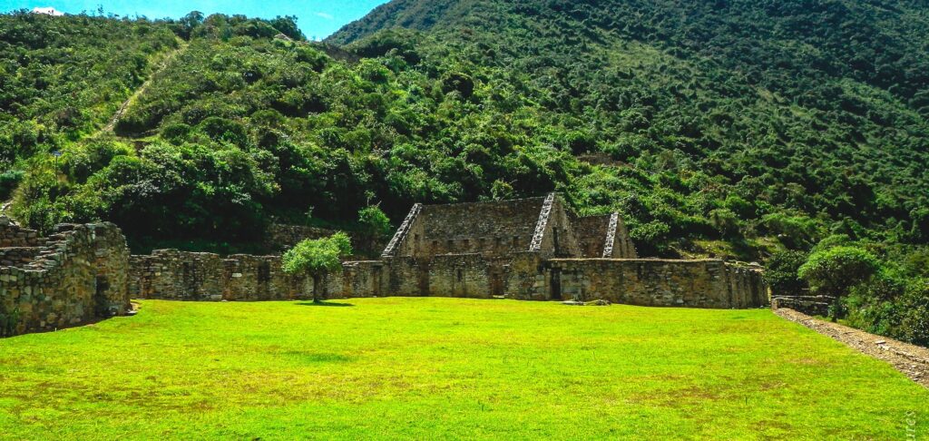 Choquequirao to Machu Picchu Trek 2024