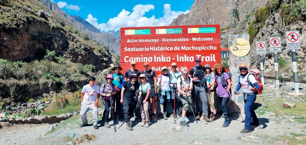 Inca Trail & Rainbow Mountain Trek Package 8 days